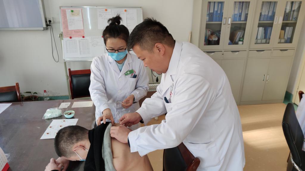 省康复中心医院鱼池口分院疼痛康复科开展“冬病冬治”三九贴疗法造福患者